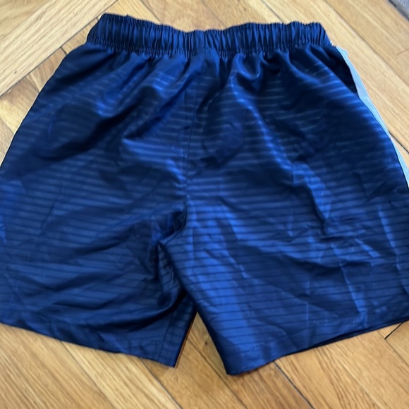 NWT NIKE Small Women’s Dri-Fit  Athletic Shorts - Picture 5 of 5